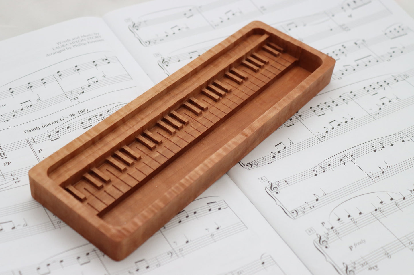 Piano Keyboard Pencil Holder