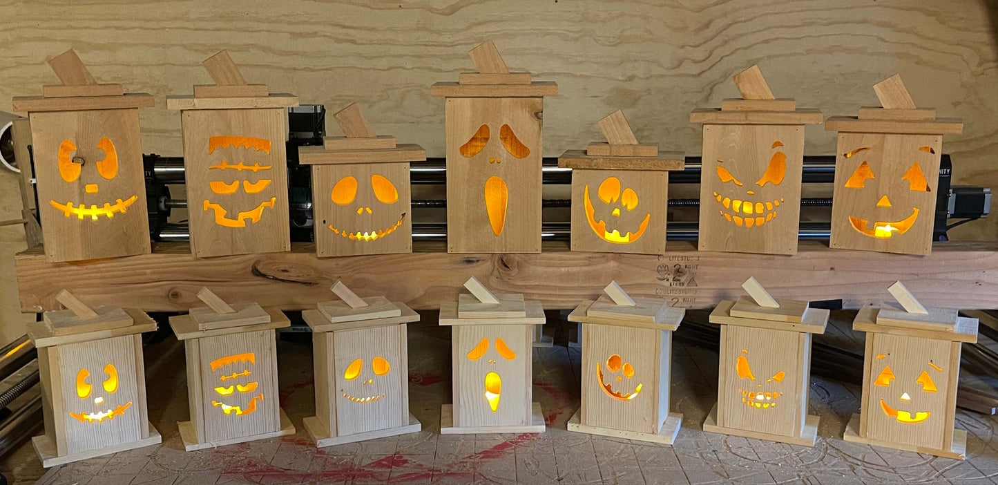 Jack-o-Lantern Large Cedar